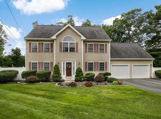 17 Buttonwood Dr, Methuen, MA 01844