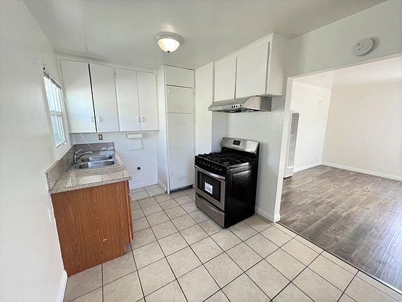 3rd image of 627 W D St #629-A