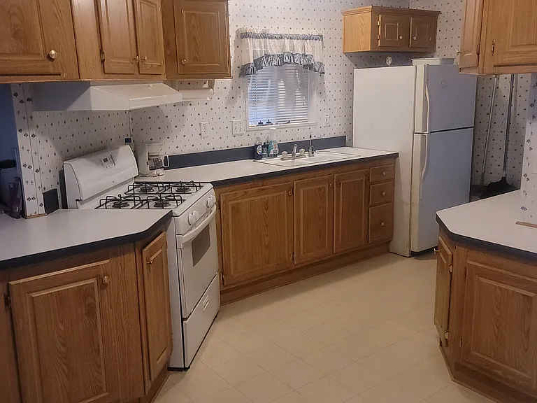 2450 E Hobson Way #7 — Photo 9