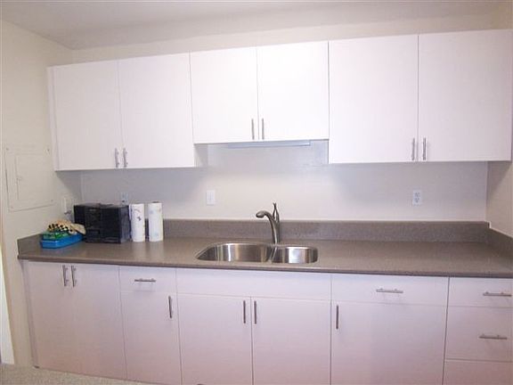 Newly Remodeled Kitchen
