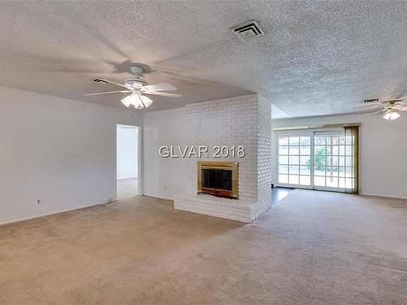 2nd image of 3324 Bancroft Cir