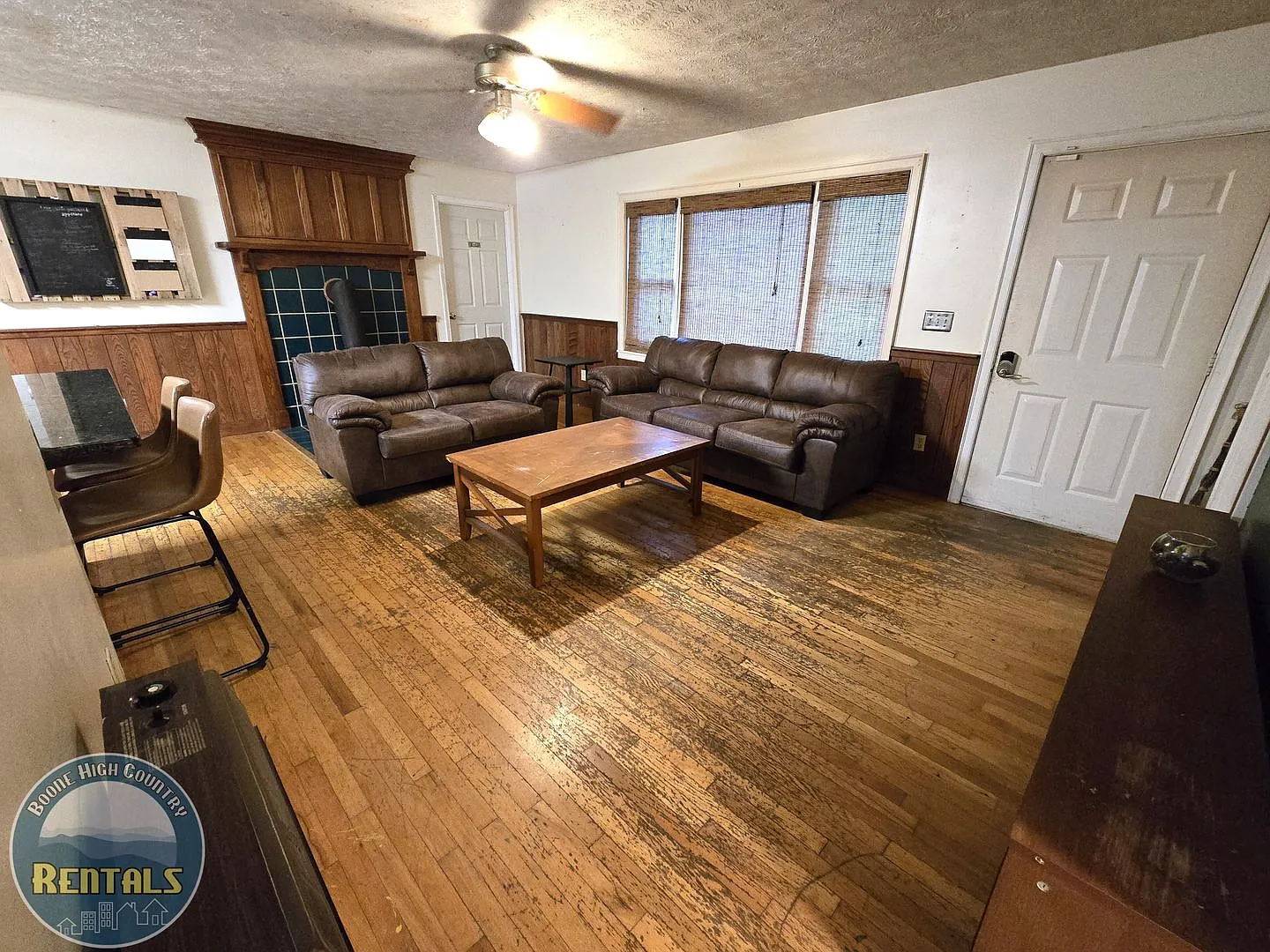 Three Bedroom Upper Unit in Boone All Utilities Included — Photo 3