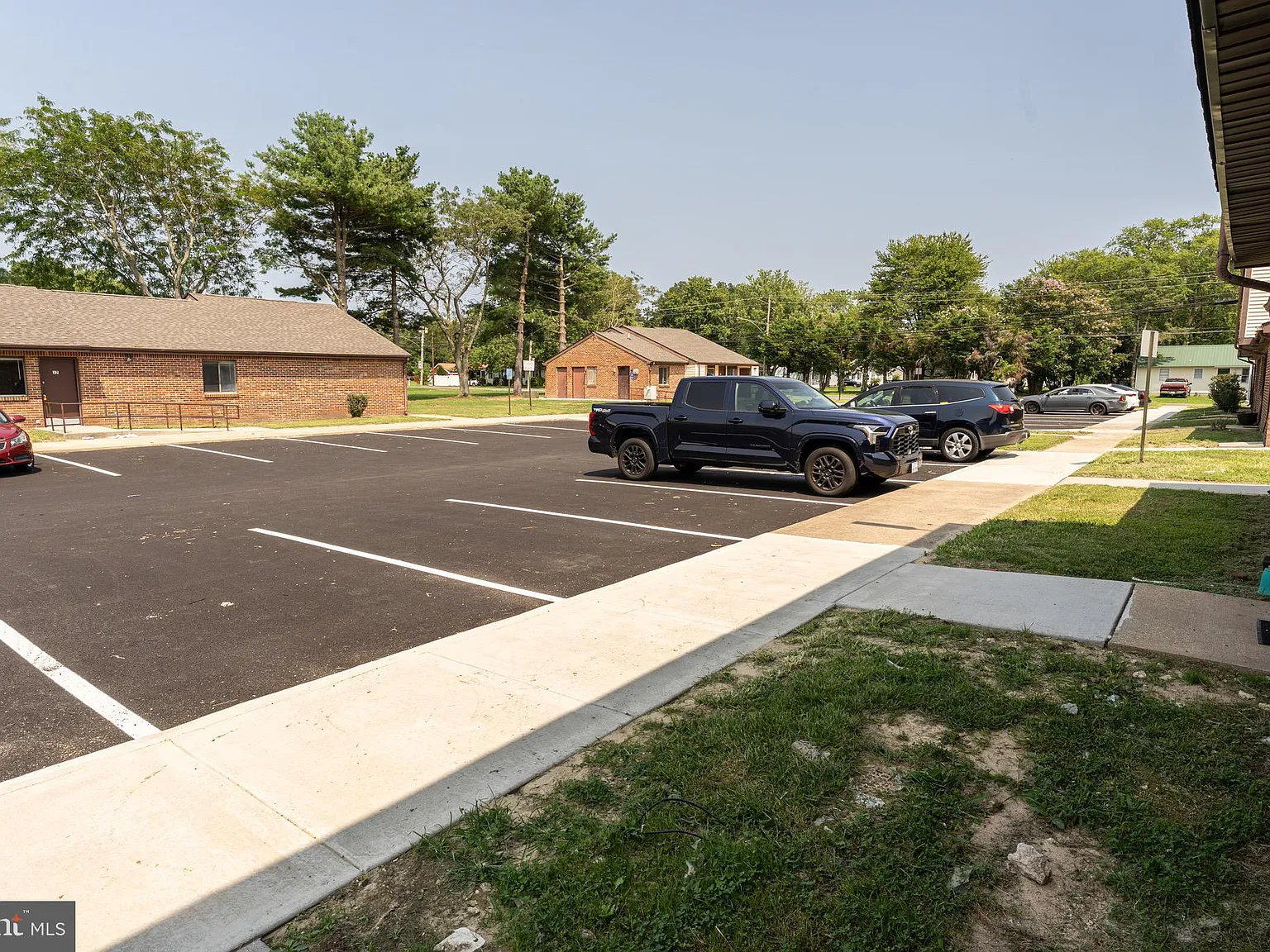 2 bed, 950 sqft, $1,295 — Photo 3
