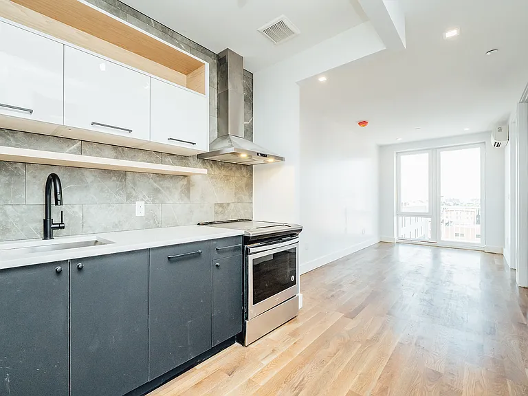 916 Bergen St #3A — Photo 4