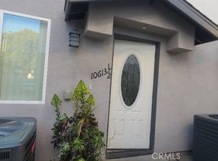 10613 1/2 S Broadway, Los Angeles, CA 90003