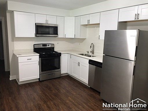 3rd image of 411 N Kenneth Ct