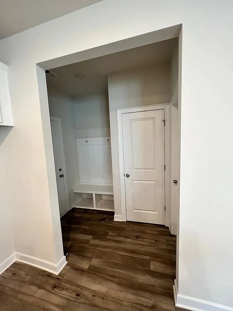 Rooms in 4 Bedroom Home at Laughing Gull Dr — Photo 1