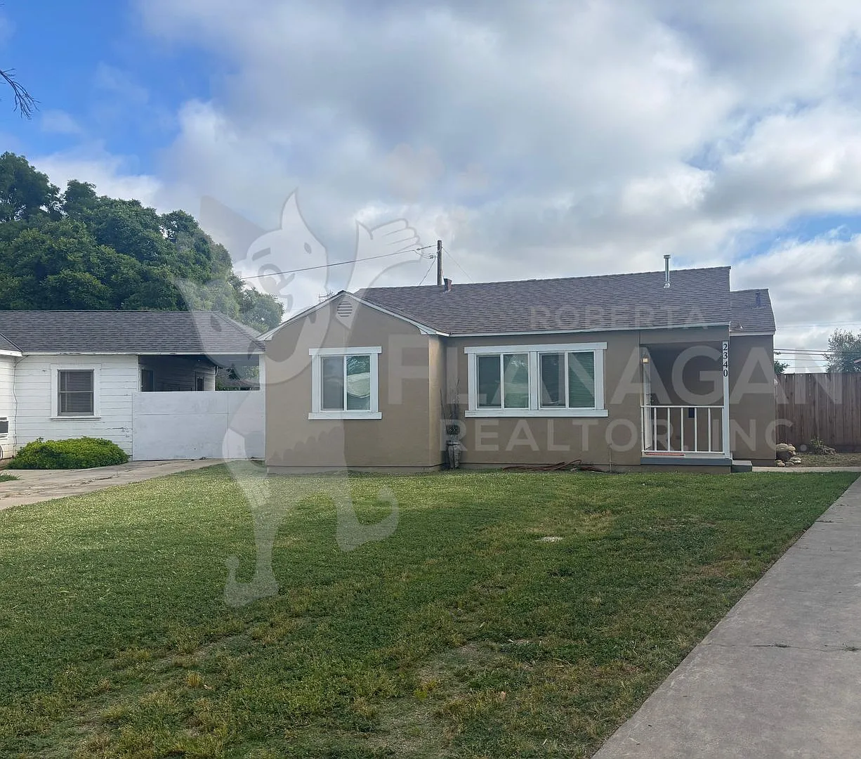 3 Bedroom/ 2 Bathroom Home — Photo 1