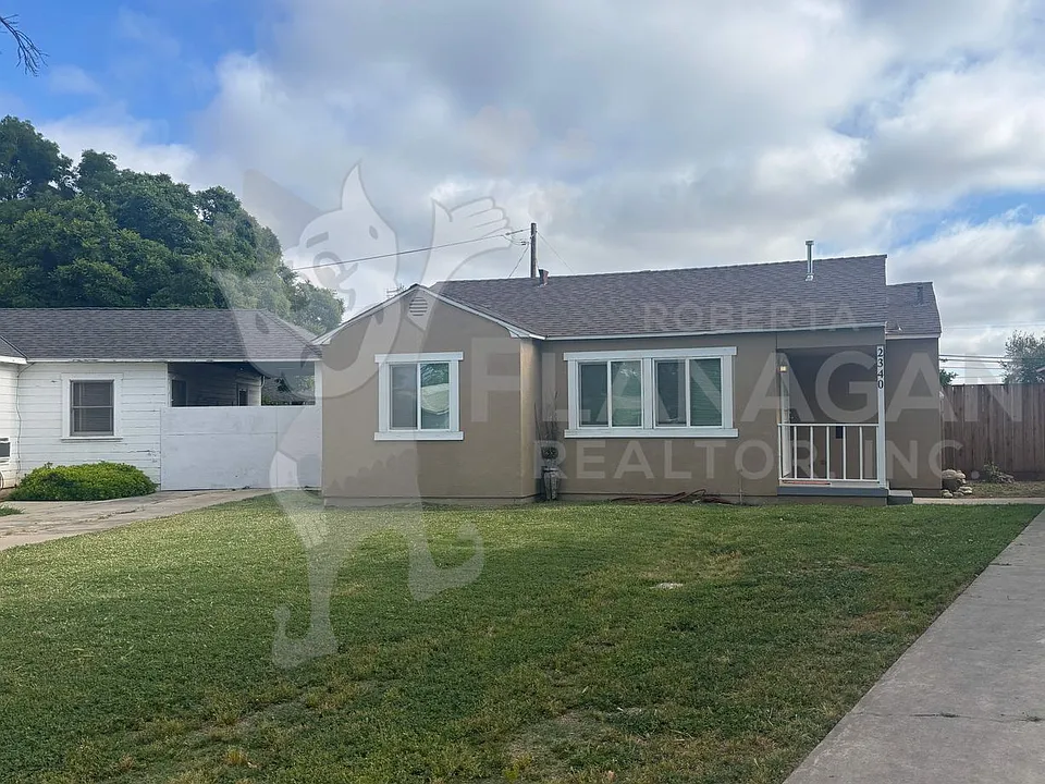 2340 Circle Dr