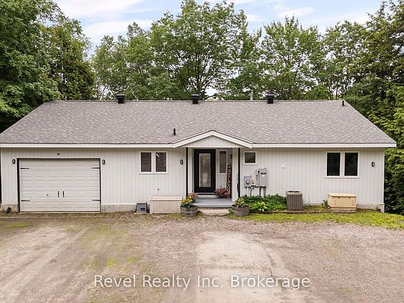 4th image of 30 Sparrow Rd