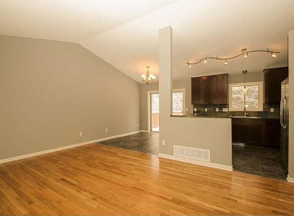 4th image of 5530 145th Cir NW