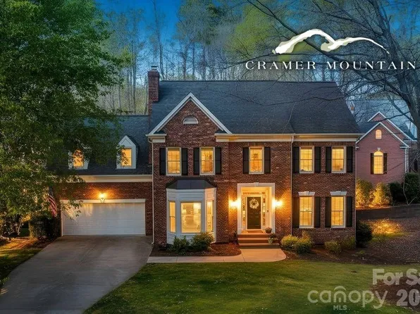 902 Hoke Trl, Cramerton, NC 28032