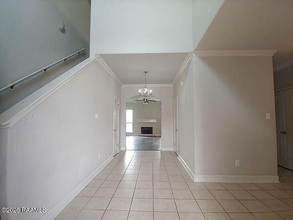 2nd image of 104 Cautillion Dr