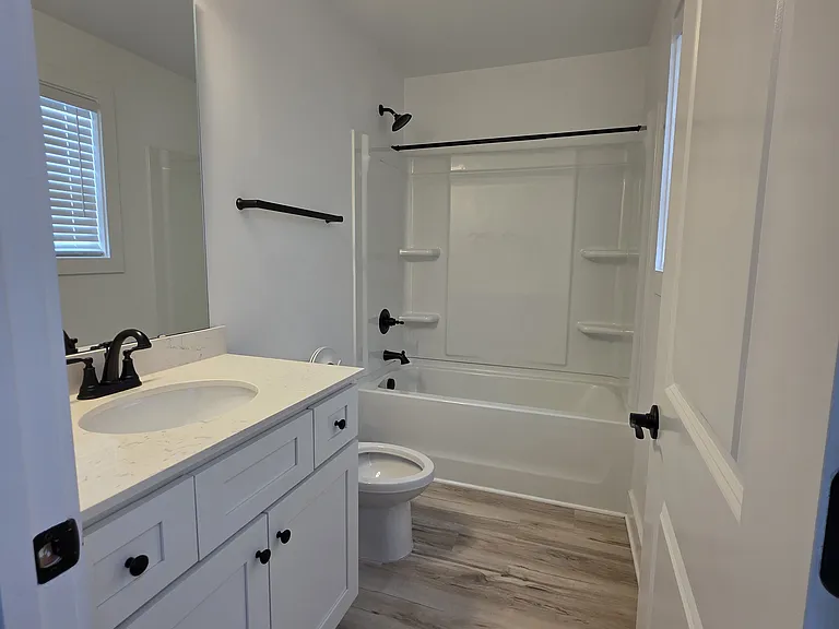 259 Patterson Ave SE — Photo 11