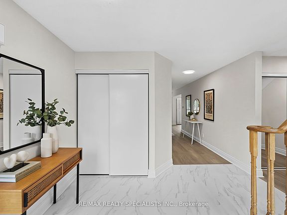 3rd image of 38 Springfield Way