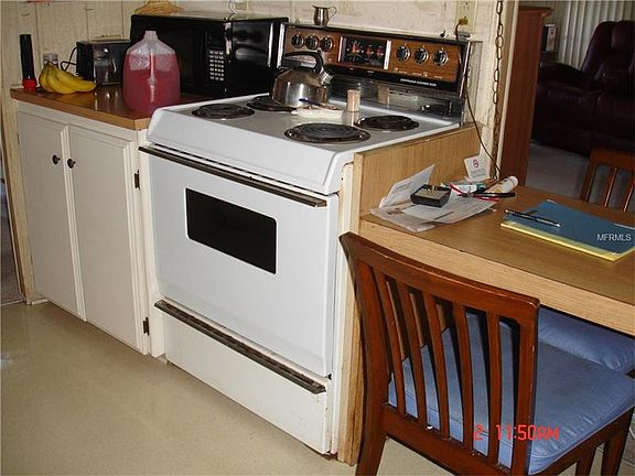5th image of 702 Flamingo Dr