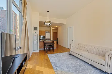 Rented by R New York