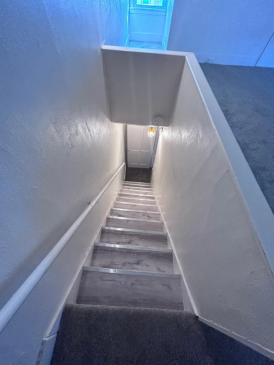 Building Photo - 1237 Butler St #2