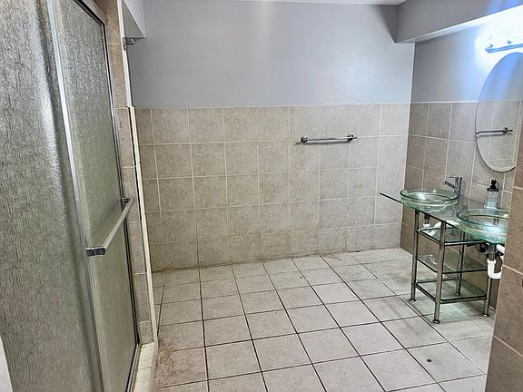 5th image of 4947 S Calumet Ave #4N