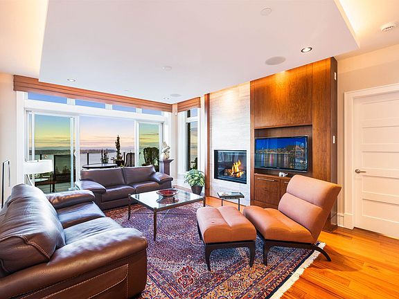 5th image of 2535 Garden Ct #101