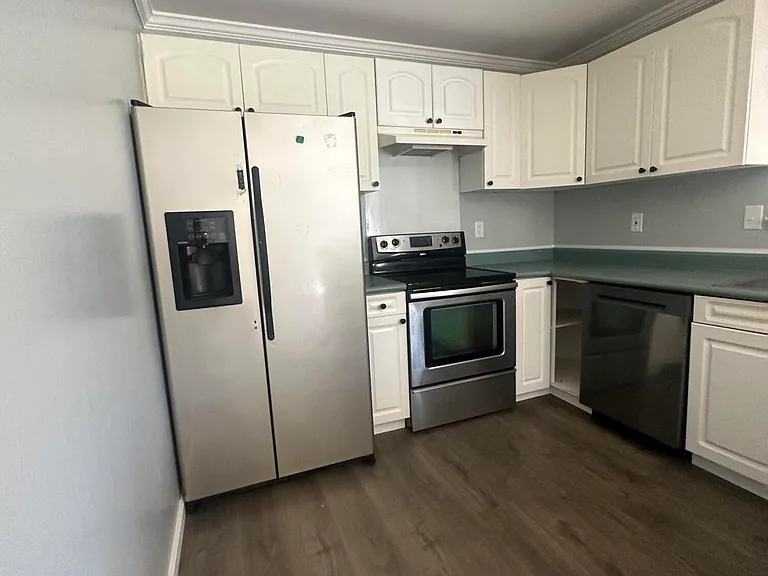 1113 Beach Ave — Photo 5