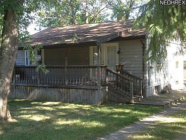 2nd image of 8683 Stetson Dr NE