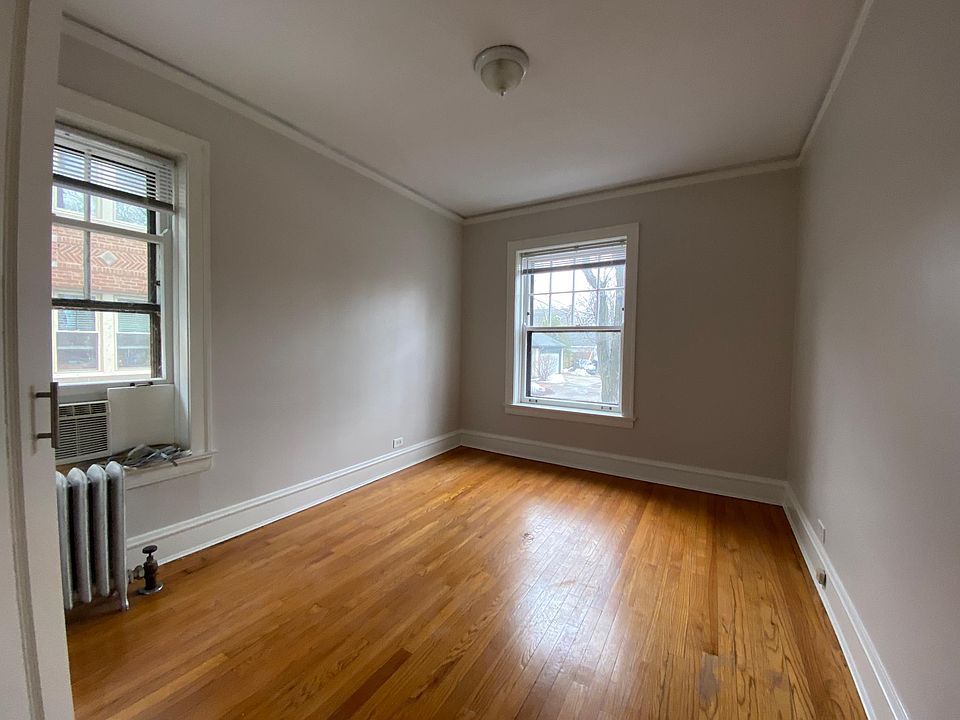 1st image of 104 Keeney St #2