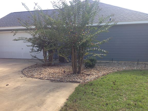 Side view of garage