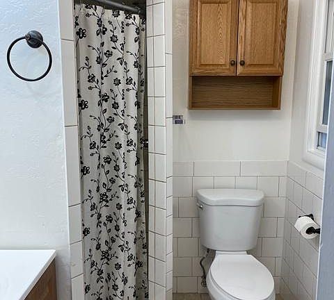2nd image of 2766 Byron St