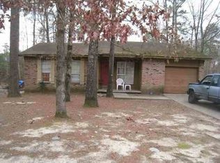 88 Deer Run Dr, Little Rock, AR 72206