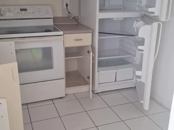 5625 W 20th Ave, Hialeah, FL