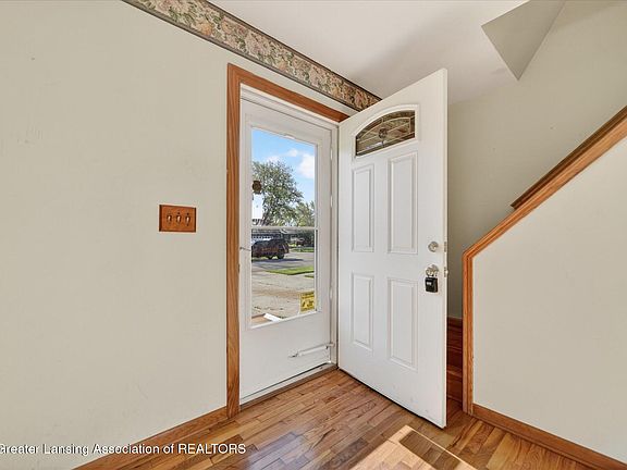 5th image of 1655 Pearson Ct