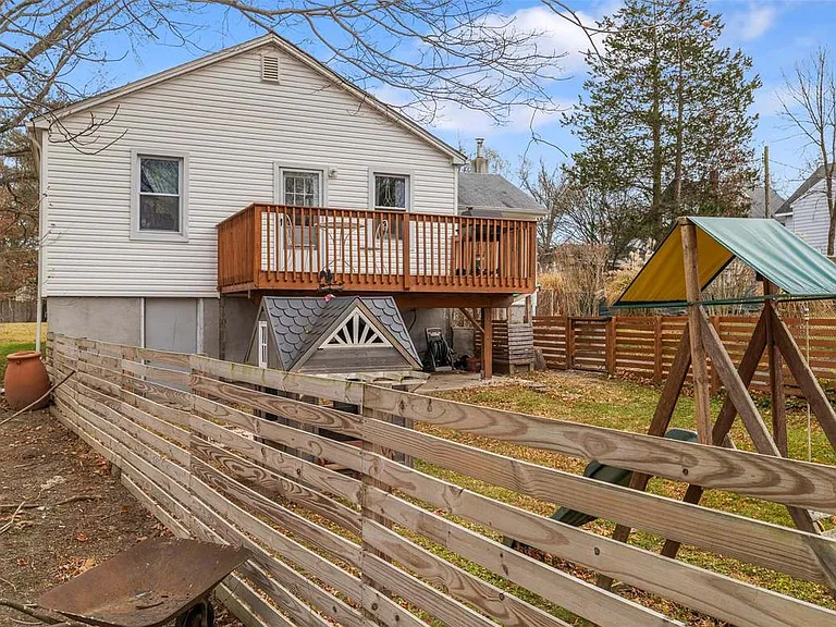 51 Goshen Ave — Photo 25