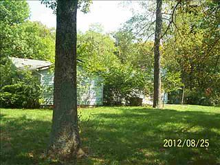 2nd image of 917 E County Road 1200 N