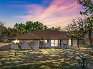 1024 Tillamook St, Hewitt, TX 76643