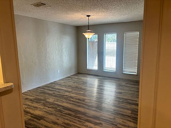 5th image of 718-722 Yorktown Ct #718