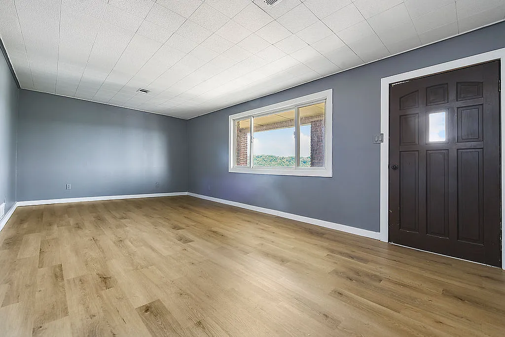 1 bed, $1,200 — Photo 3