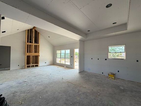5th image of 5642 Slayde St