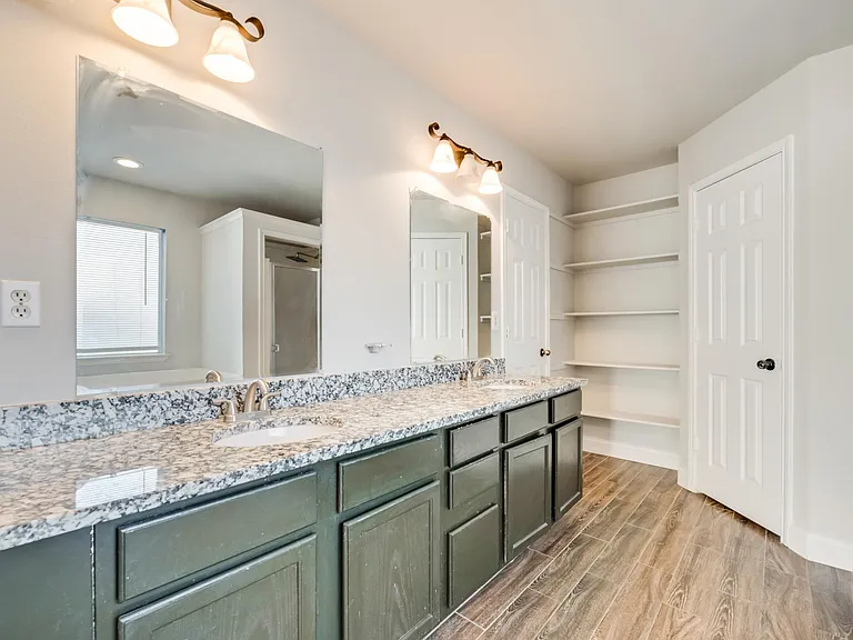 8028 Texridge Dr — Photo 12