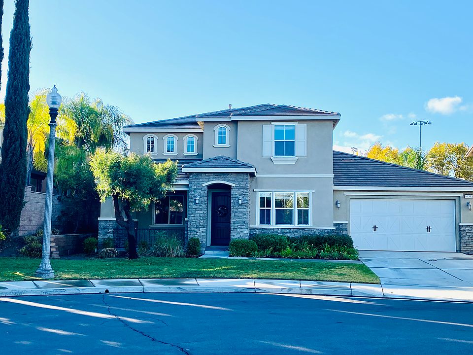 1st image of 46393 Canyon Crest Ct