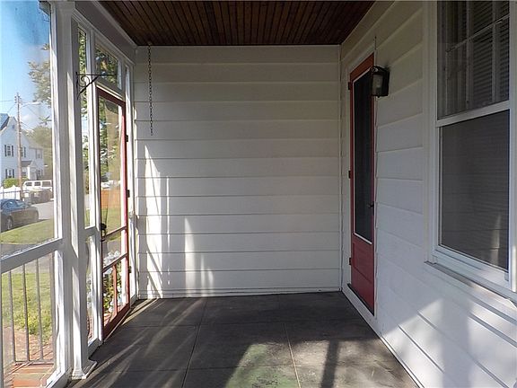 4th image of 2402 Cedar St