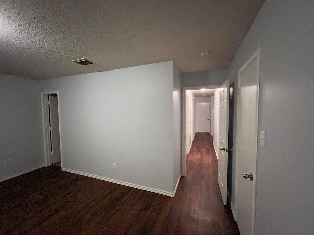3 bed, 1507 sqft, $1,995 — Photo 3