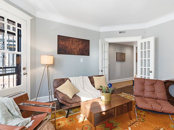 5th image of 6239 S Ellis Ave APT 3