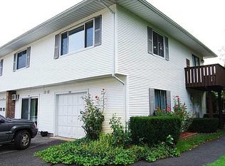 723 Manomet Ct, Warwick, RI 02886