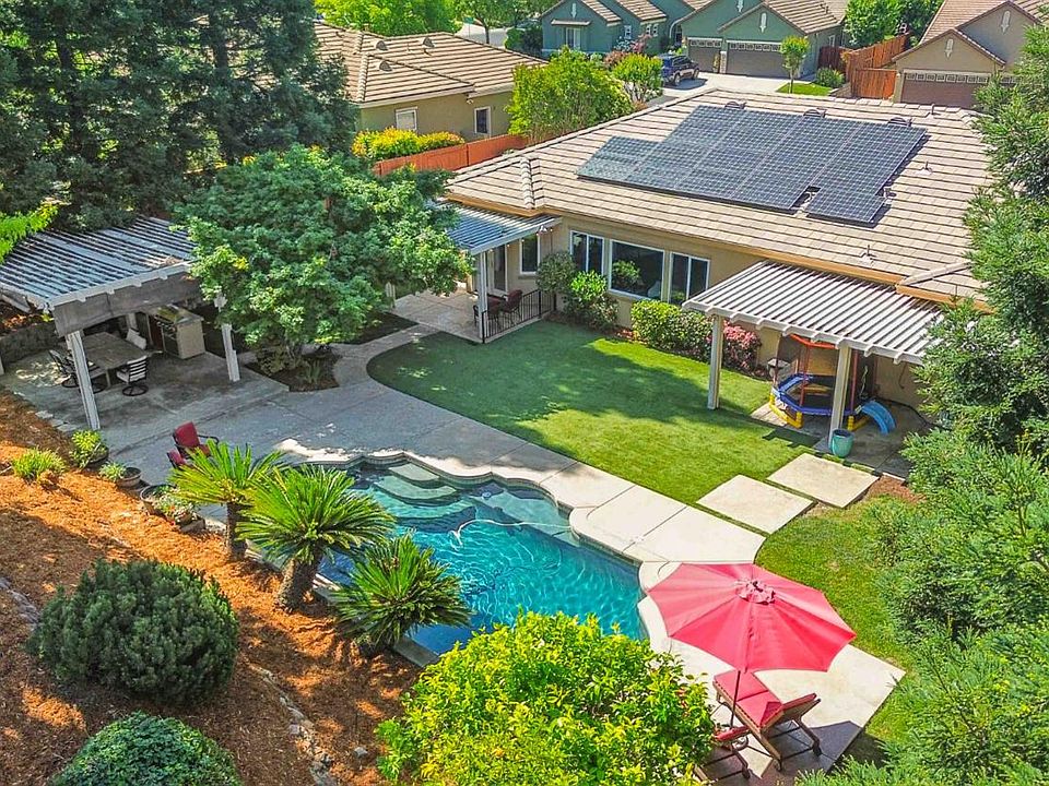 1st image of 2725 Burrelton Way