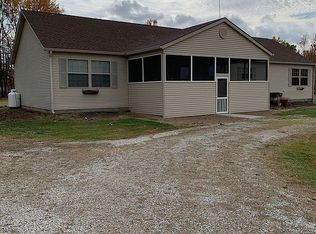 4714 E Peacock Rd, Deputy, IN 47230