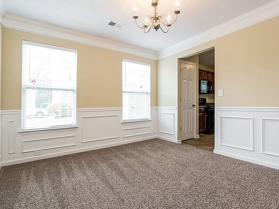 4th image of 3747 Rosebud Park Dr