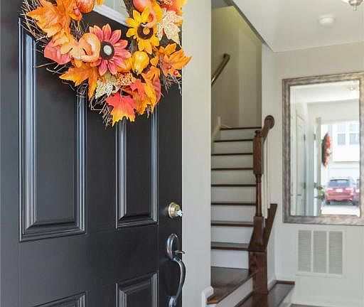 4th image of 7 White Rose Ln