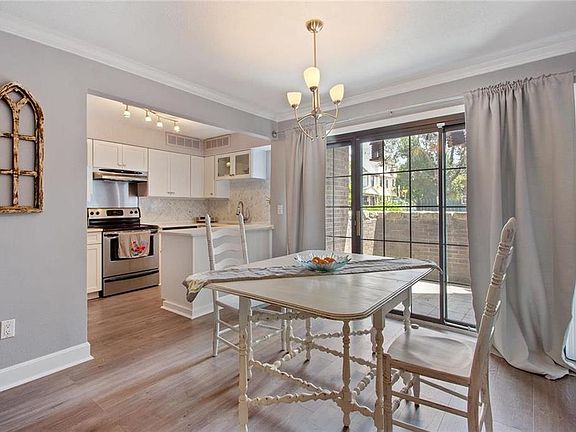 3rd image of 4058 Warwick Blvd APT 2