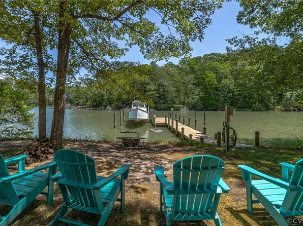 100 Creek Ln, Heathsville, VA 22473